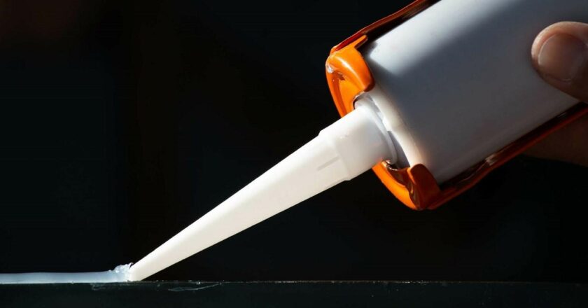 Adhesives in Healthcare: Pioneering Innovations in Medical Device Manufacturing