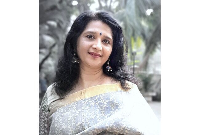 Dr Sona Sharma is an Indian author, medical professional, blogger and a science enthusiast. Her interests are deeply embedded in her writings. 