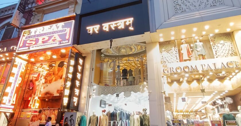 Explore a Fashion Revolution at Var Vastram: Redefining Men’s Fashion in the Heart of Karol Bagh, New Delhi