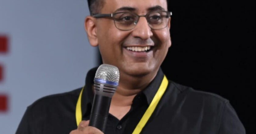 Revolutionising Industries: AI’s Impact on Digital Marketing in Healthcare, Pharma, Food, Real Estate, Travel, and Education