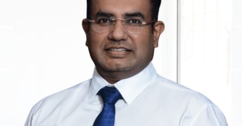 Meet Dr. Rohit Yadav is a Strategic Implantologist and specializes in Immediate Loading Implantology