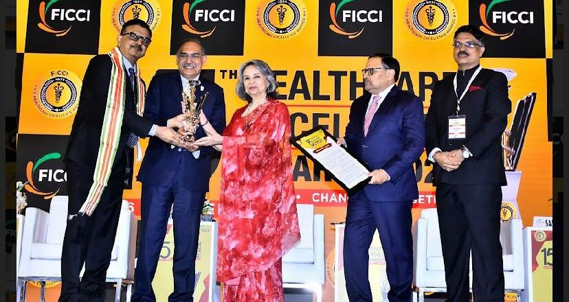 Dr. Vikram Shah honoured with “Healthcare Personality of the Year 2023” Award by FICCI