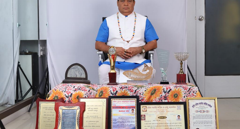 Pandit Prakash Joshi, Top Astrologer in Ahmedabad, Foretells Political Triumphs and Sporting Victories