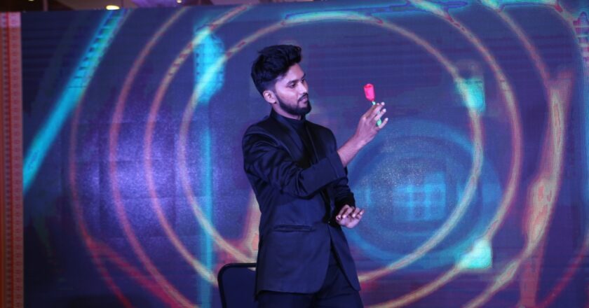 Visionary Magician Transforms Corporate Events: Grand Success for Industry Giants.