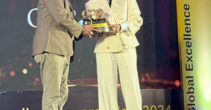 Chandrakant Satija Honored with Global Excellence Award 2024 for Outstanding Contributions in Education!