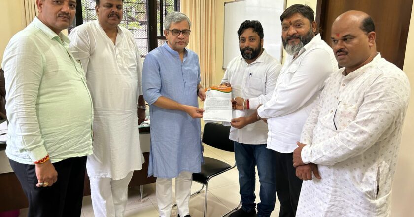 Railway Minister assured Shubhranshu Dixit, additional sleeper and AC coaches will be added to the Godan Express and Mahanagari Express.
