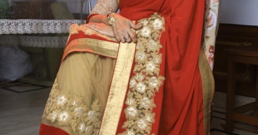 Madhu lakhotia is Renowned Personality known for her Reverse Singing and Dynamic Talent Woman