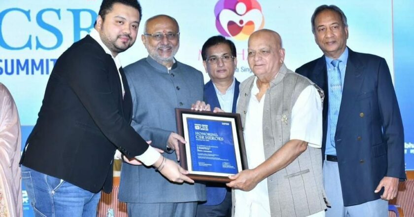 Maharashtra Governor C.P. Radhakrishnan Felicitates Arjun Kandhari with Youth Excellence in leadership and CSR
