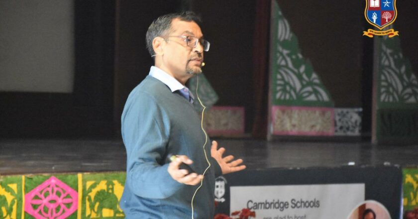 Bringing the Universe to Cambridge School, Noida with Prof. Raghavan Rangarajan