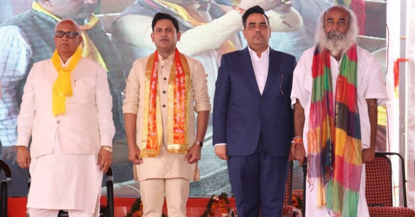 Governor Anandiben Patel inaugurated the first anniversary celebration ceremony at Kalki Dham, CMD Upendrra Rai felicitated, said, temple will be remembered for next 500 years
