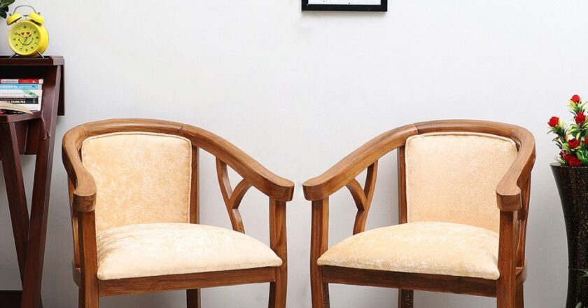 How a Well-Chosen Wooden Chair Can Elevate Your Bedroom’s Aesthetic