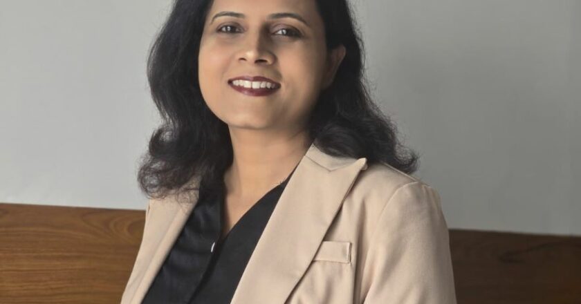 Dr. Vikrant Bhujbalrao Hosts Dr. Monali Wagh on “V Show – Vikrant’s Intellectual Entertainment”