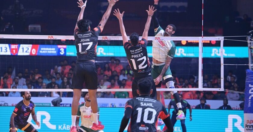 PVL 2025: Season 4 (Match 28 ) Hyderabad Black Hawks snap Bengaluru Torpedoes’ unbeaten streak in a thrilling five-set showdown