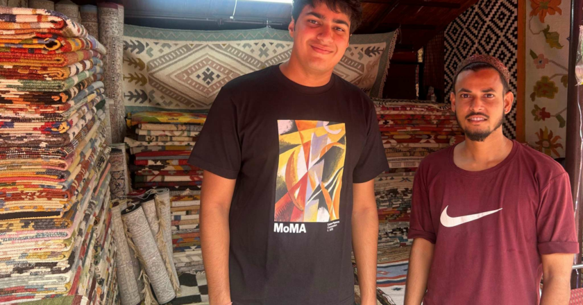 HunarSetu: Bridging the Gap Between India’s Traditional Artisans and the Digital Economy